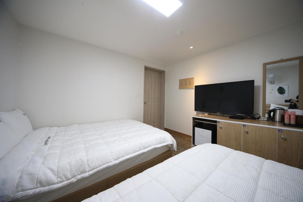 Uh Suite Gyeongju Exterior foto