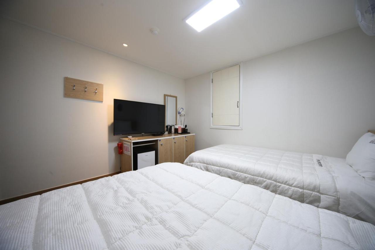 Uh Suite Gyeongju Exterior foto